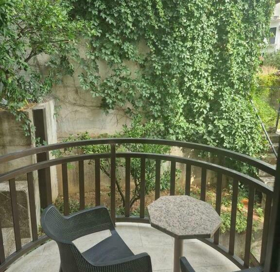 Номер Стандарт Вид на Сад, Guest House Lidus