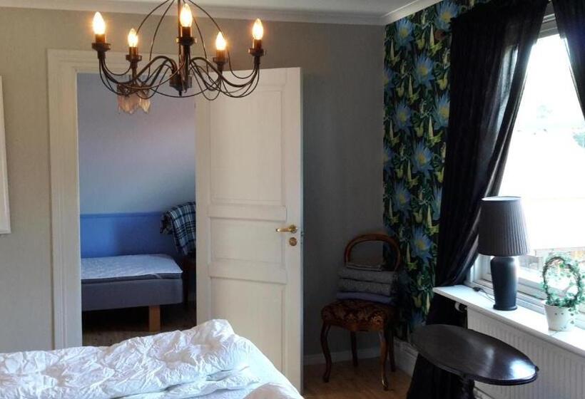 Номер Стандарт Четырехместный Совместный Санузел, älgbergets Bed & Breakfast