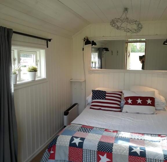 Дом 1 Спальня, älgbergets Bed & Breakfast
