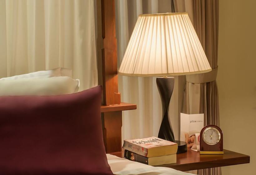 اتاق پرمیوم, Angkor Palace Suite & Villa