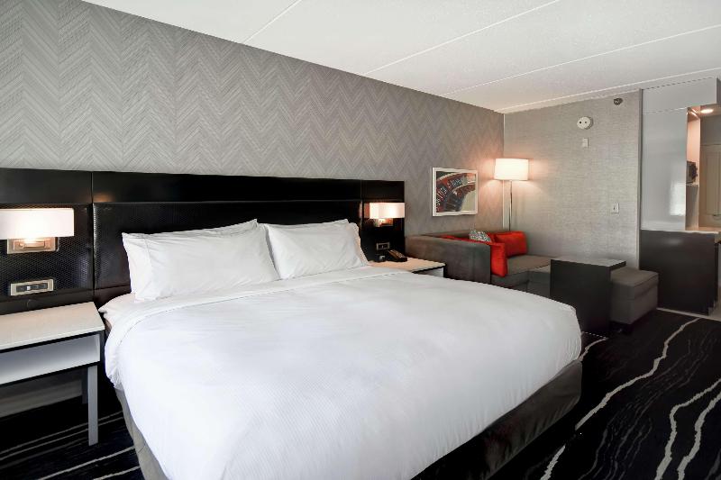Стандартный Номер Кровать Кинг, Doubletree By Hilton Deadwood At Cadillac Jack's