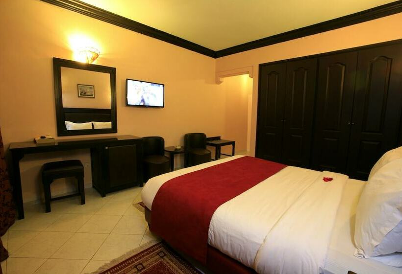 اتاق استاندارد یک نفره, Imperial Holiday