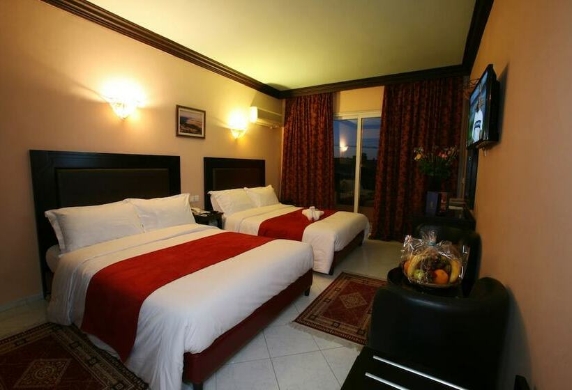 اتاق استاندارد چهار تخته, Imperial Holiday