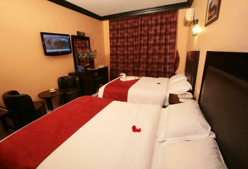 اتاق استاندارد چهار تخته, Imperial Holiday