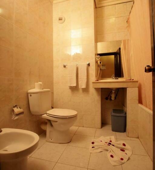 اتاق استاندارد چهار تخته, Imperial Holiday
