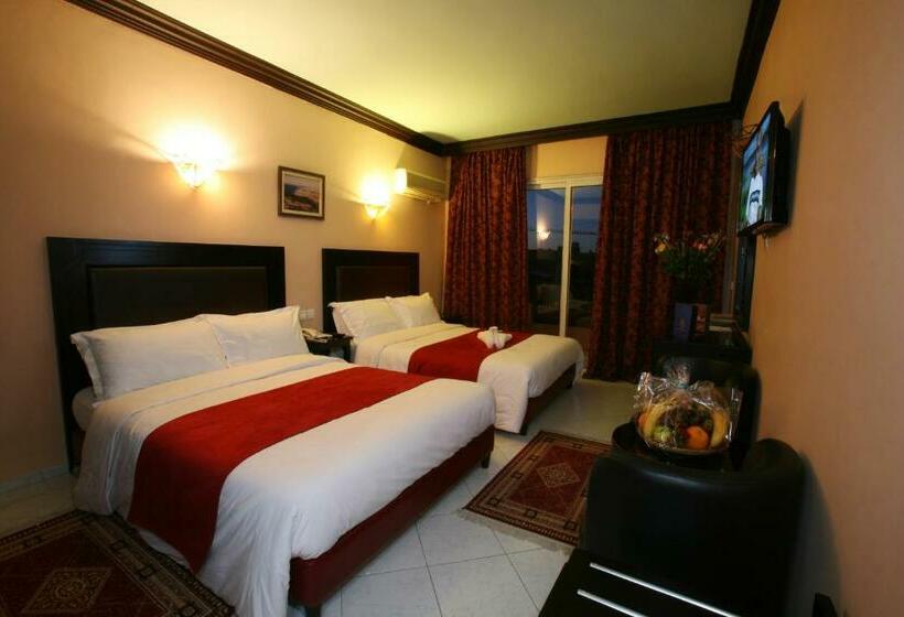 اتاق استاندارد چهار تخته, Imperial Holiday