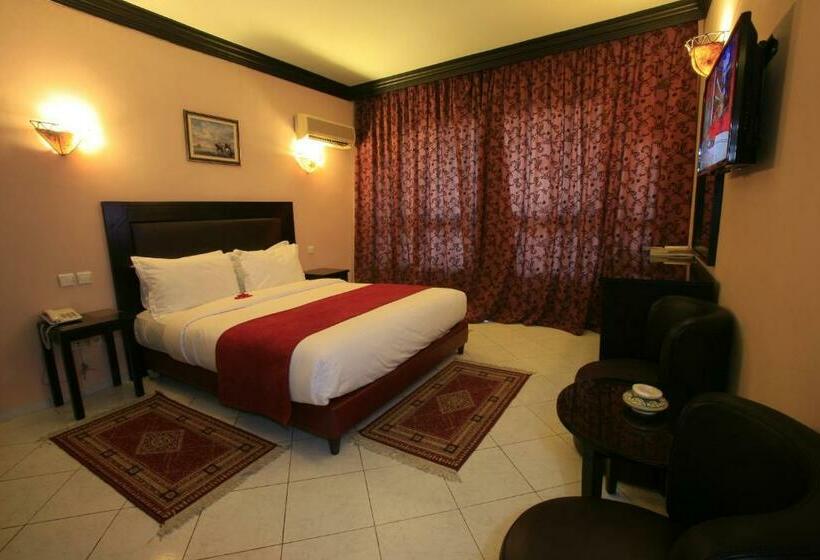 اتاق استاندارد با چشم‌انداز شهر, Imperial Holiday