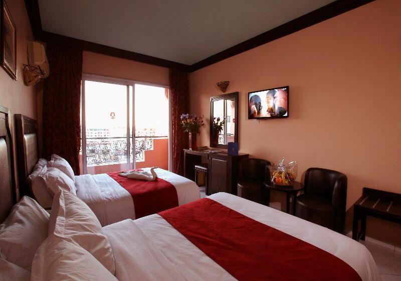 اتاق استاندارد سه نفره, Imperial Holiday