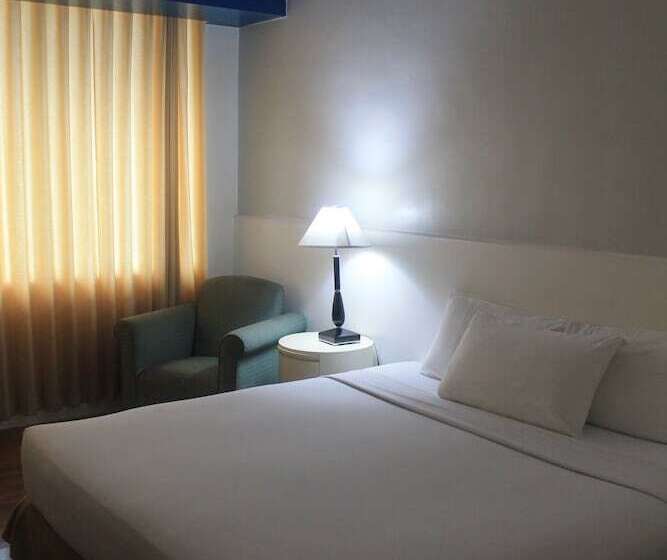 Superior Szoba, Pearl Manila