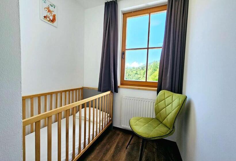 Люкс 2 Спальни, Familienhotel Trebesingerhof