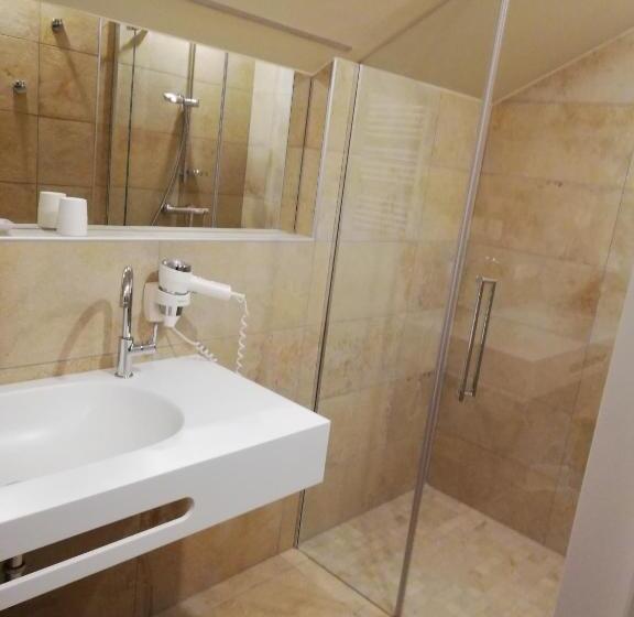 スタンダードルーム, Familienhotel Trebesingerhof