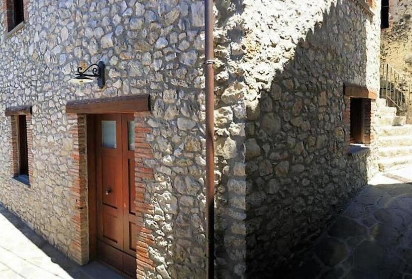 Номер Стандарт Трехместный, B&b Leofreni Natura