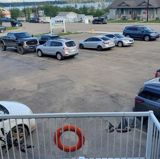 Люкс Повышенной Комфортности, Shoreside Inn & Suites