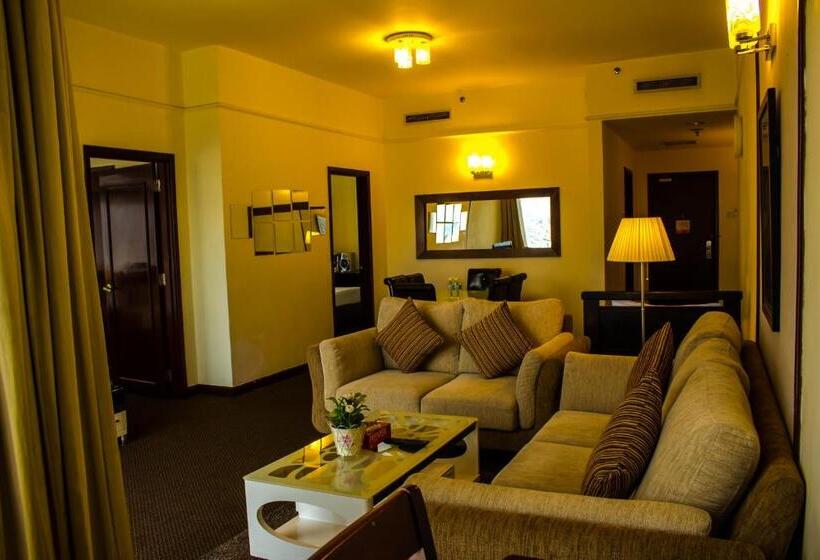 استودیوی استاندارد, Berjaya Times Square Hotel, Kuala Lumpur