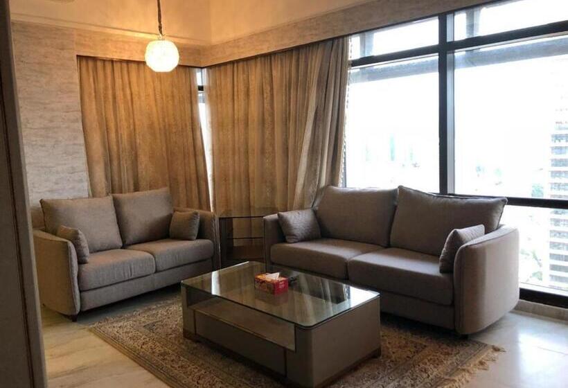 استودیوی استاندارد, Berjaya Times Square Hotel, Kuala Lumpur