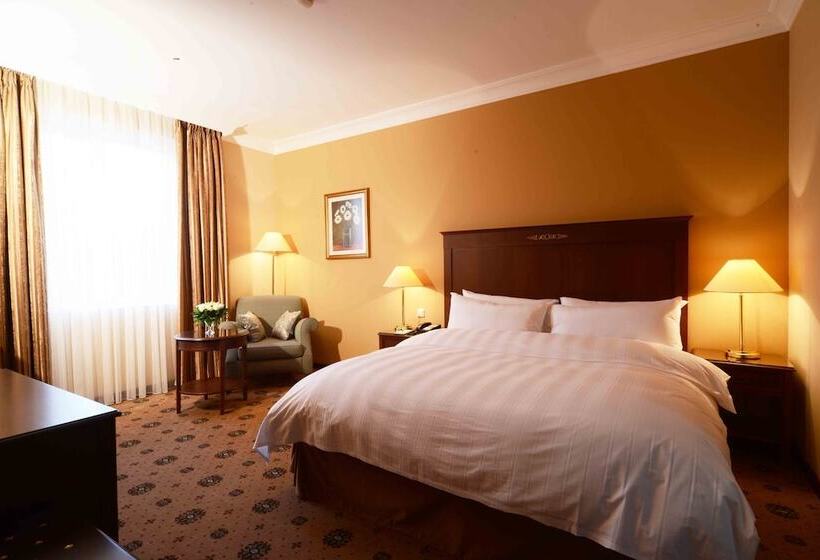 اتاق استاندارد, Lotte City Hotels Tashkent Palace