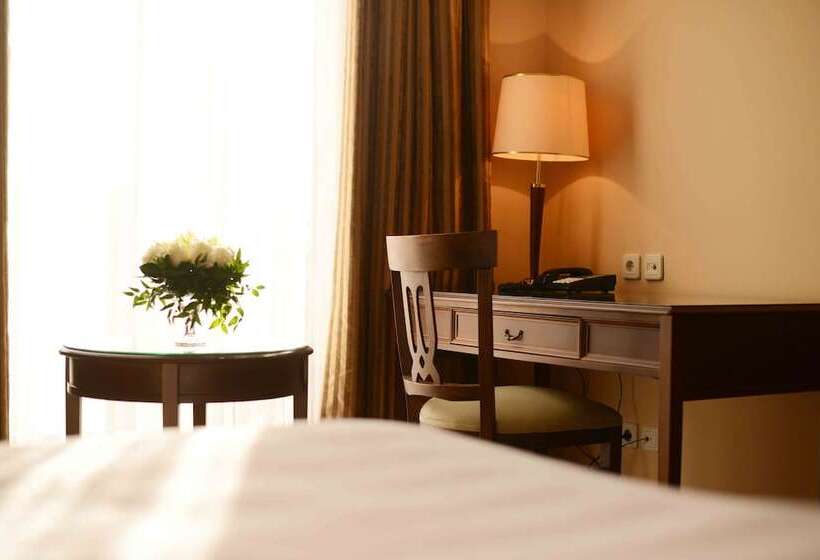 اتاق سوپریور, Lotte City Hotels Tashkent Palace