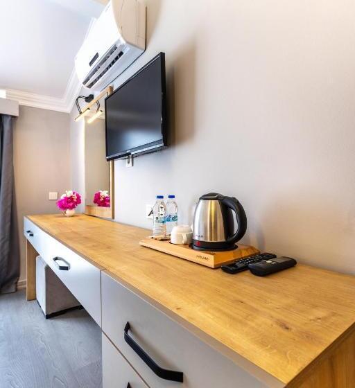 اتاق استاندارد سه نفره, Leslion Hotel Turunc