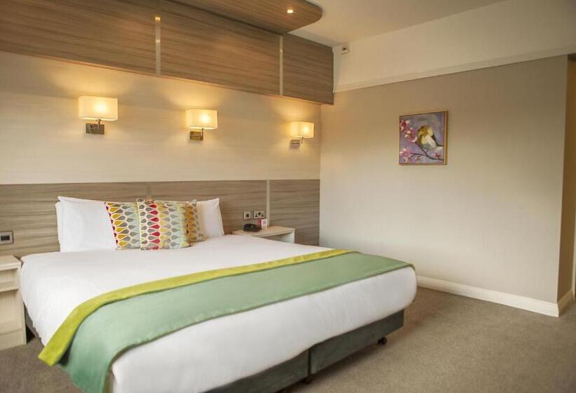 חדר סטנדרט לשלושה, The Gleneagle Hotel & Apartments