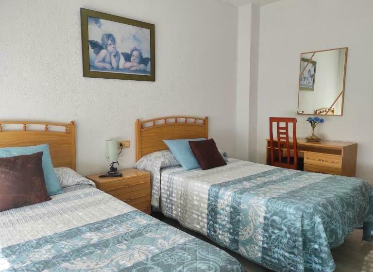 Номер Стандарт, Hostal La Llave