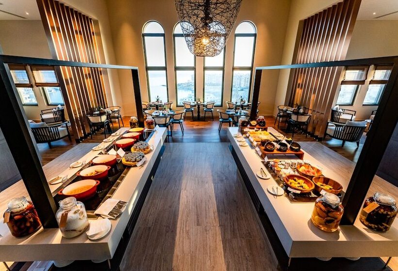 سوییت اجرایی, Malta Marriott Resort & Spa