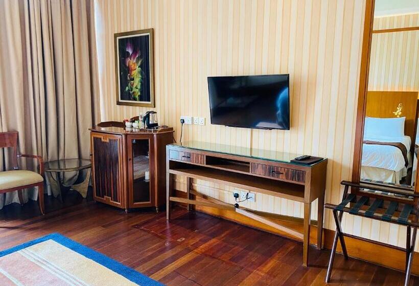 Номер Deluxe Кровать Кинг с Видом, Pulse Grande