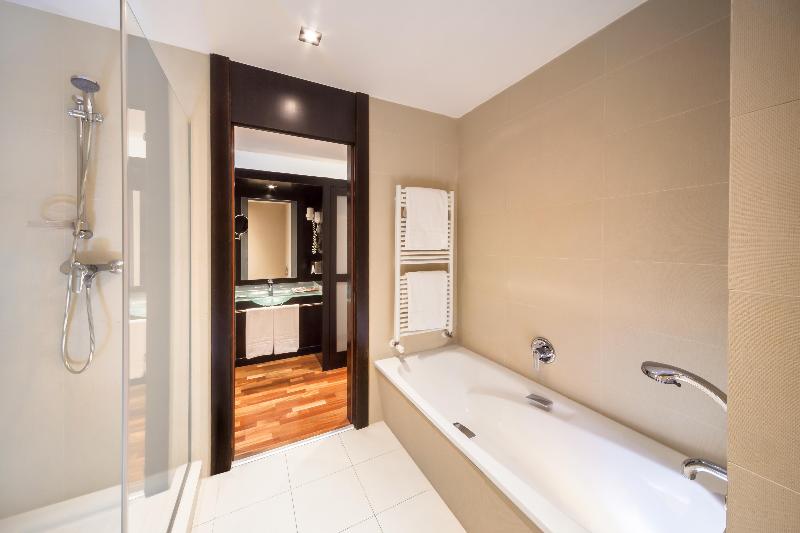Quarto superior, Quinta Jardins Do Lago