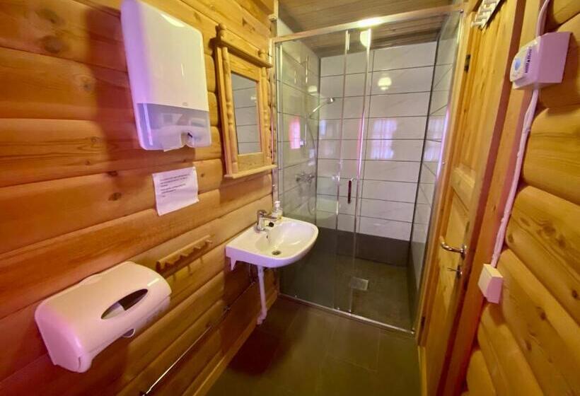 Номер Стандарт Совместная Ванная, Hakkesetstølen Fjellstugu