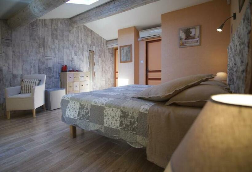اتاق استاندارد, Mas Val Chênaie Gordes