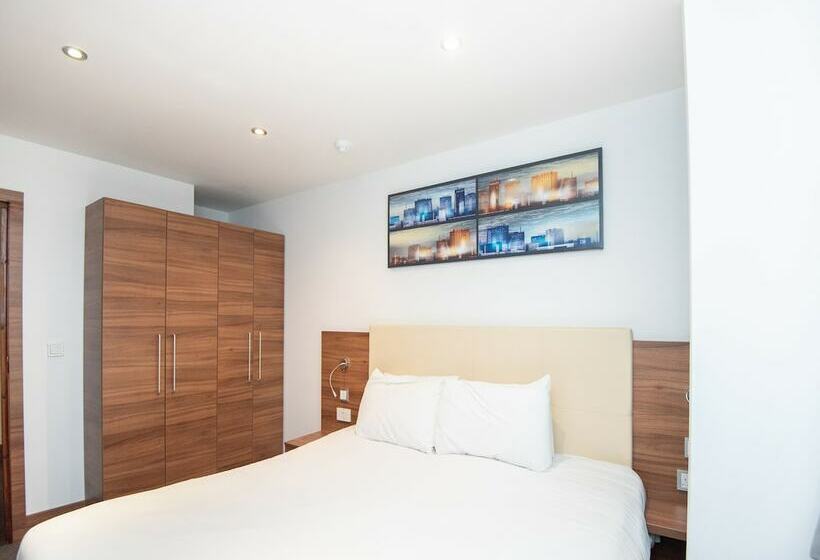 Люкс Superior, Livin  Serviced Apartments