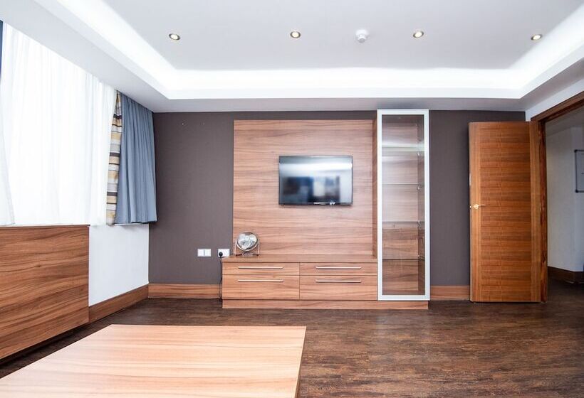 Люкс Superior, Livin  Serviced Apartments