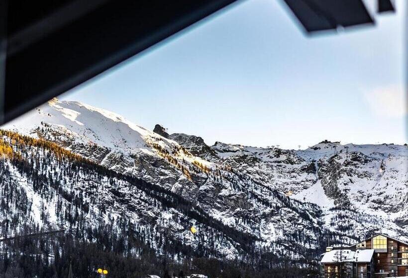 Полулюкс Классика, Resort Hotel Alex Zermatt