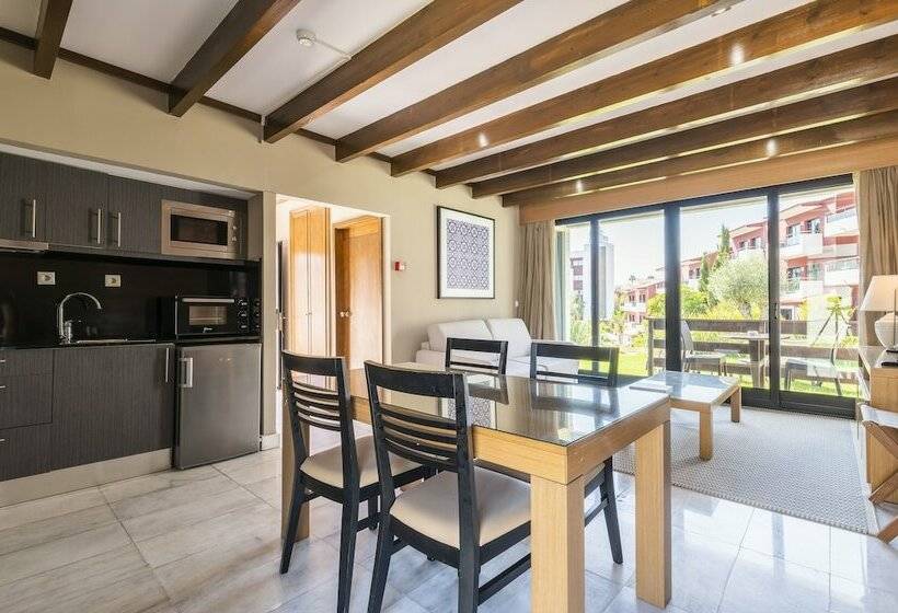 Бунгало Стандарт, Topazio Vibe Beach Hotel & Apartments   Adults Friendly