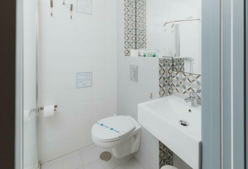 Номер Стандарт, Hostal Gravina