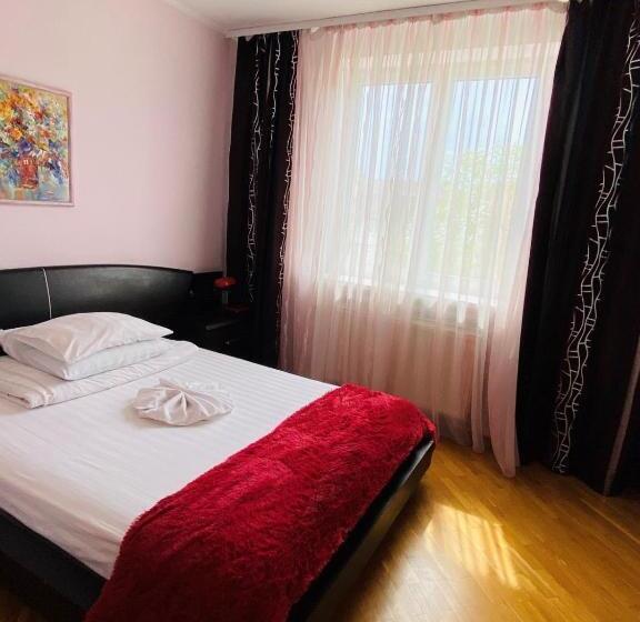 آپارتمان سوپریور 1 خوابه, Guest House At Lesya Ukrainka