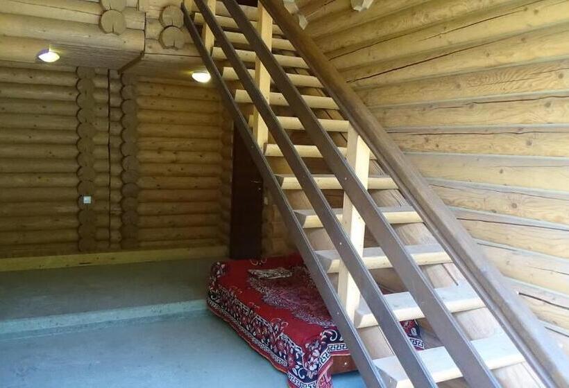 Семейные Апартаменты, Mini Hotel Zakrut