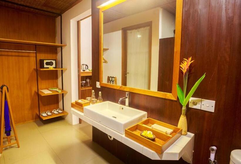 Номер Deluxe Кровать Кинг, Villa So Long Banyuwangi   Ijen