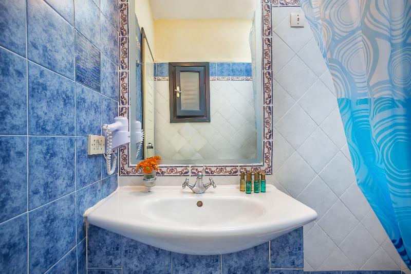 Номер Стандарт Трехместный, Atrium Hotel