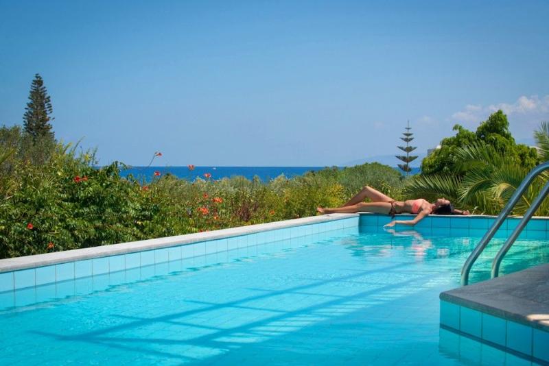 Номер Стандарт, Hersonissos Maris