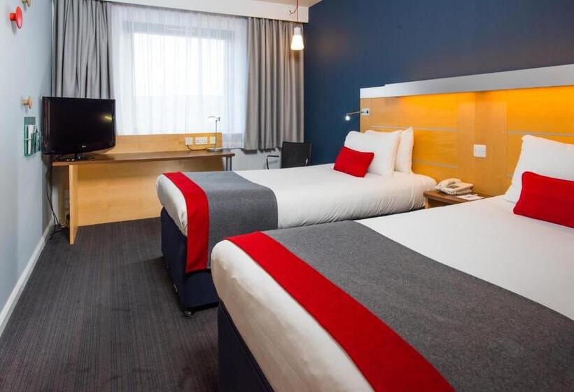 Standart Oda, Holiday Inn Express Hemel Hempstead, An Ihg