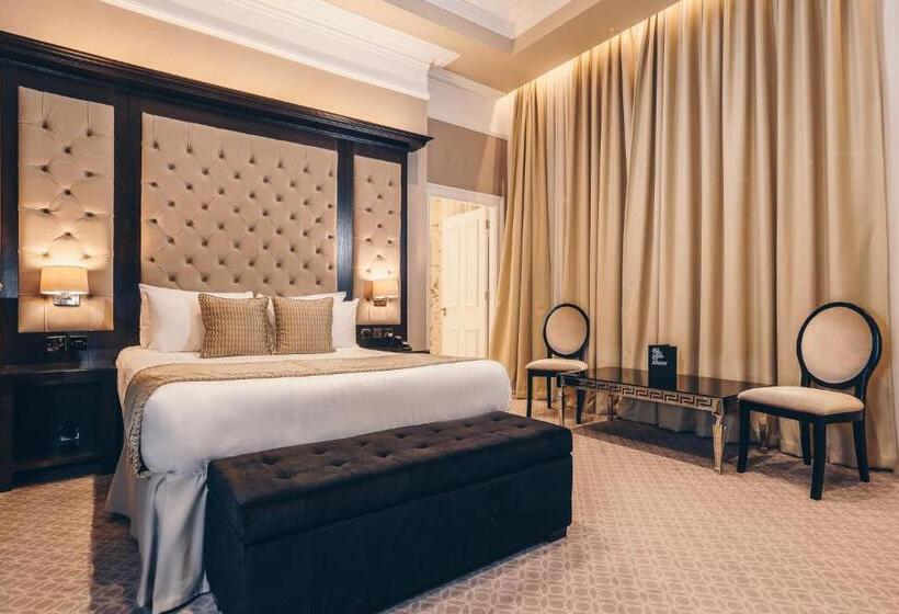 Президентский Люкс, County Hotel & County Aparthotel Newcastle