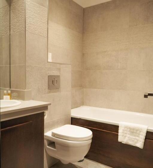 Апартаменты 2 Спальни, County Hotel & County Aparthotel Newcastle