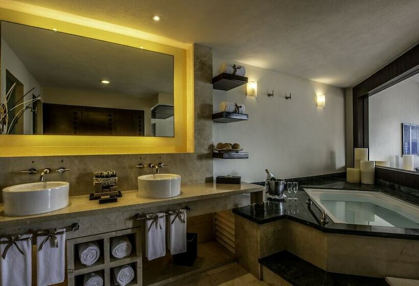 Suite Regal, Grand Park Royal Cancun - All Inclusive
