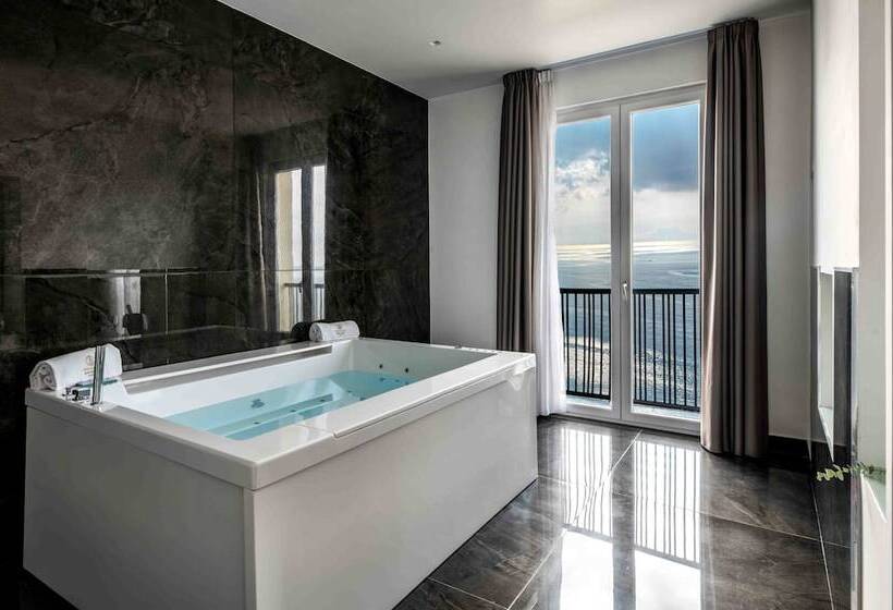 Студия Стандарт Вид на Море, Grand Hotel Serapide