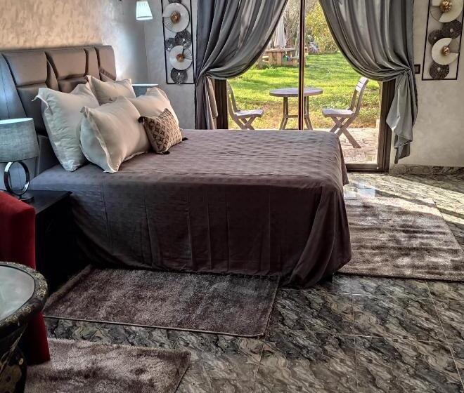 Люкс Вид на Сад, Equi Palace & Spa Near Aeroport