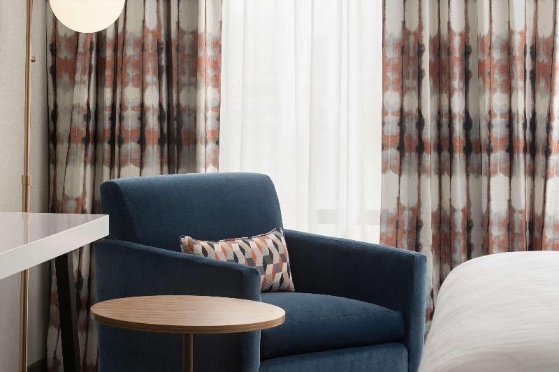 스탠다드 룸 킹사이즈 침대, Hilton Garden Inn Camden Waterfront Philadelphia