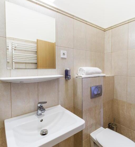 Номер Стандарт Трехместный, Domus Peregrini Apartmanok