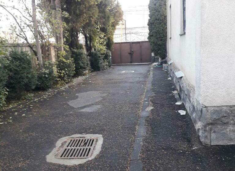 اتاق لوکس با بالکن, Norik S Guest House