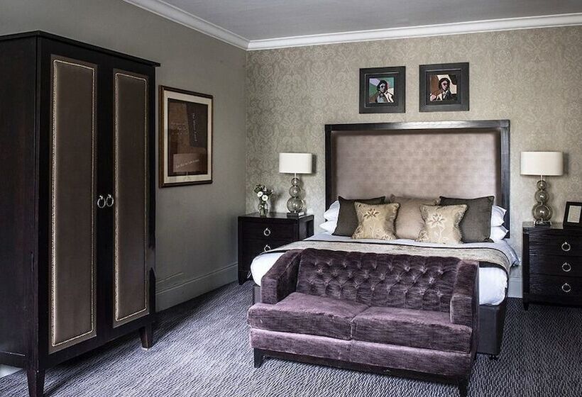 Номер Superior, Nutfield Priory Hotel & Spa