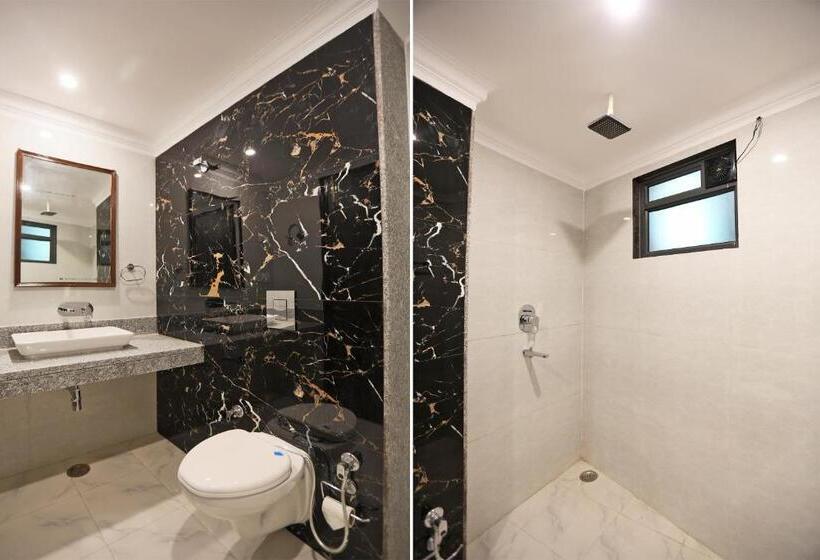 三人经典房间, Oyo 37918  Signature Inn